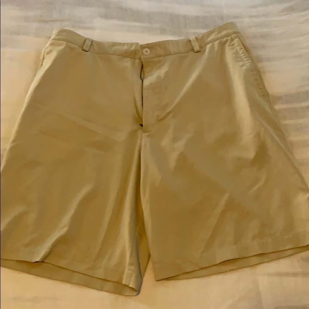 Men's Casual Khaki Shorts - Lightweight Summer Comfort